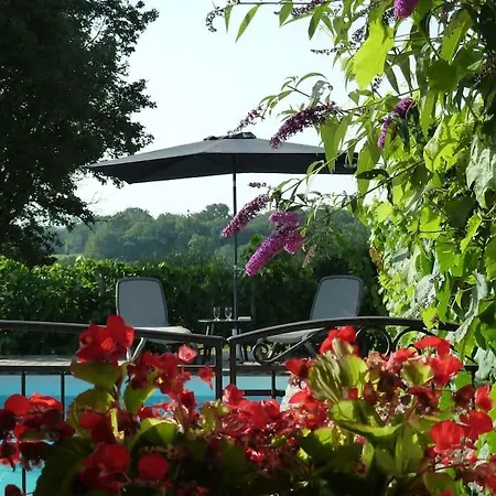 Maison Avec Piscine Privée à Proche Rocamadour&vallée Dordogne, Du Samedi Au Samedi Casa de Férias